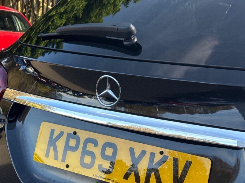 2019 (69) MERCEDES-BENZ GLA 200 AMG Line Edition Plus 5dr Auto 5993381