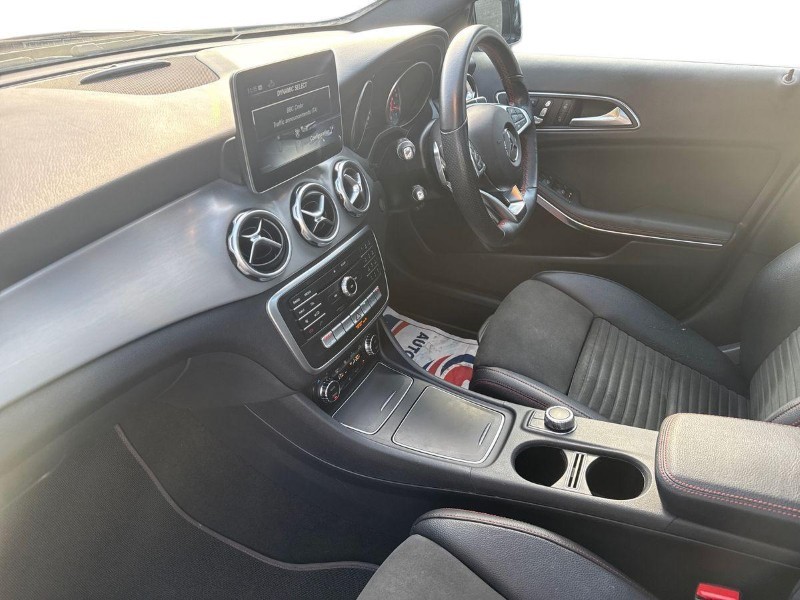 2019 (69) MERCEDES-BENZ GLA 200 AMG Line Edition Plus 5dr Auto 5993346