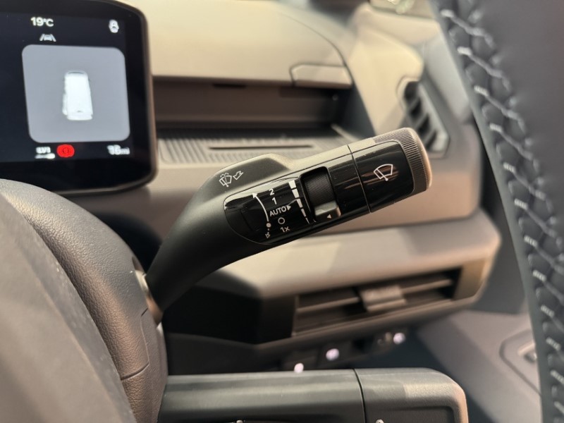  KIA PV5 120kW Essential Long Range 71kWh 5dr Auto 5176639