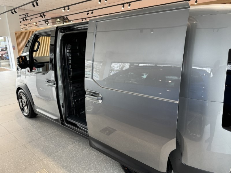  KIA PV5 120kW Essential Long Range 71kWh 5dr Auto 5176618