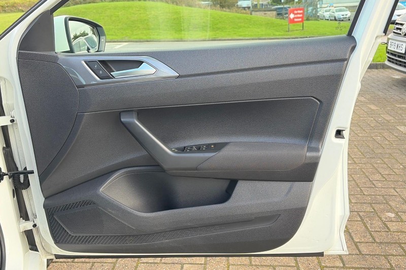 2022 (22) VOLKSWAGEN POLO 1.0 TSI Style 5dr 5923790