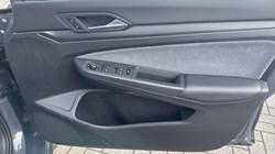 2024 (24) VOLKSWAGEN GOLF 1.5 eTSI 150 R-Line 5dr DSG 5924058