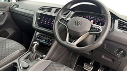 2022 (72) VOLKSWAGEN TIGUAN 2.0 TSI 4Motion R-Line 5dr DSG 5929180