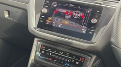 2022 (72) VOLKSWAGEN TIGUAN 2.0 TSI 4Motion R-Line 5dr DSG 5929201