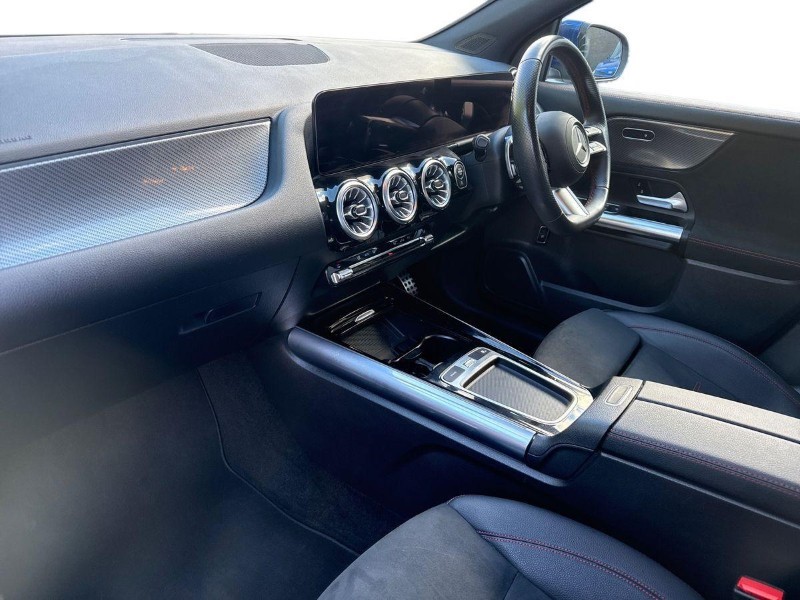 2024 (24) MERCEDES-BENZ GLA 200 AMG Line Executive 5dr Auto 1