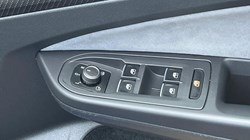 2021 (21) VOLKSWAGEN GOLF 2.0 TSI 320 R 4Motion 5dr DSG 5950134
