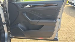 2023 (23) VOLKSWAGEN T-ROC 2.0 TDI 150 EVO R-Line 5dr 5993472