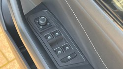 2023 (23) VOLKSWAGEN T-ROC 2.0 TDI 150 EVO R-Line 5dr 5993474