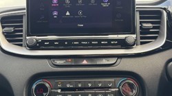 2026 (26) KIA XCEED 1.0T GDi ISG 113 GT-Line 5dr DCT 5956976